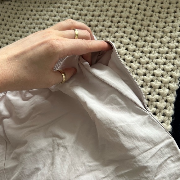 NWT Aritzia TNA big easy 3” shorts - Picture 5 of 5